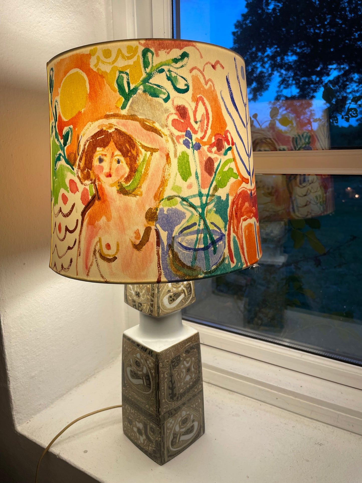 A la Bell lamp shade