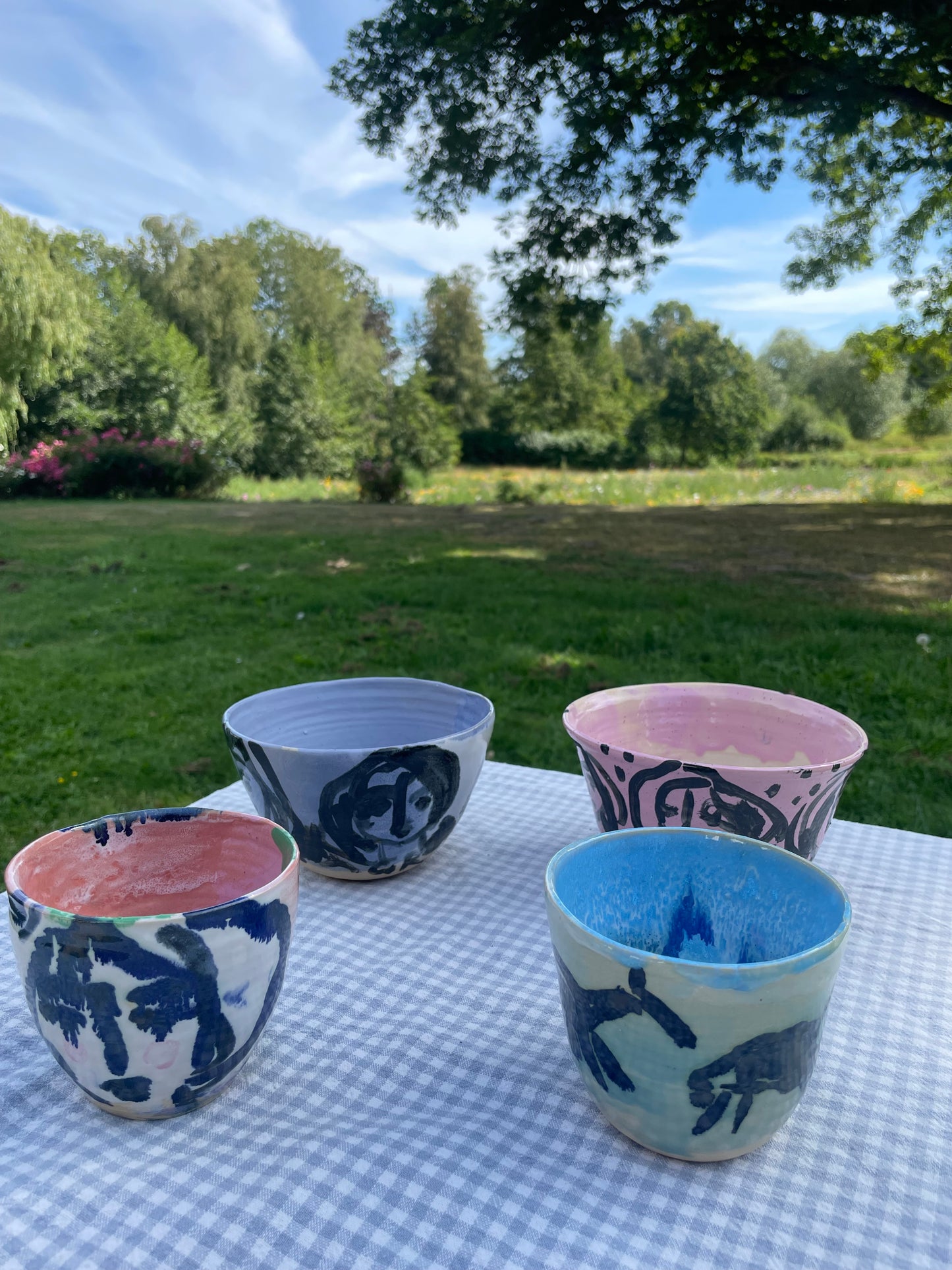 Summer Ceramic pots x 4